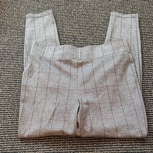 LOFT Gray Plaid Leggings